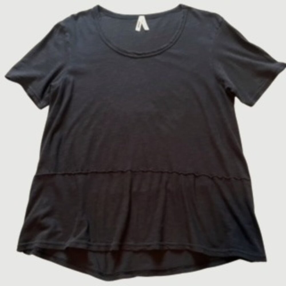 Pact Organic Cotton Tissue Tiered Short Sleeve Tee in Soot (black)